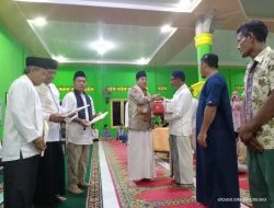 Disela Giat Subuh Barokah, Suhardiman Serahkan Sejumlah Bantuan Masyarakat KHS