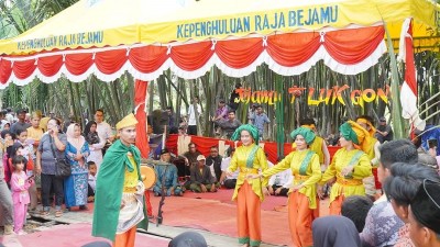 Kunni Minta Pemkab Rohil Perhatikan Iven Budaya Raja Bejamu, Bupati Siap Anggarkan Rp5 Miliar