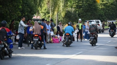 Berbagi Berkah Ramadhan, PT KPI RU Dumai Bagikan Ratusan Takjil Untuk Masyarakat