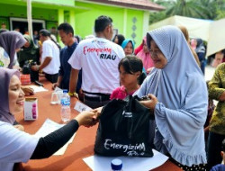 Warga Boncah Mahang Bengkalis Serbu Pasar Murah PHR