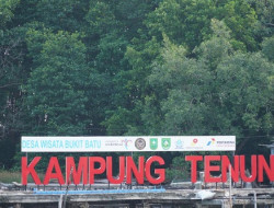 Kampung Tenun Desa Wisata Bukit Batu Binaan PHR Raih Rekor MURI dan ADWI 2023